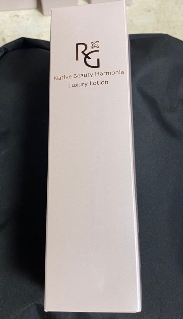 イービーエム アールジー ハルモニア ラグジュアリーローション