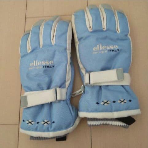ellesse スキーウェア上下・グローブ・ニット帽 4点セット