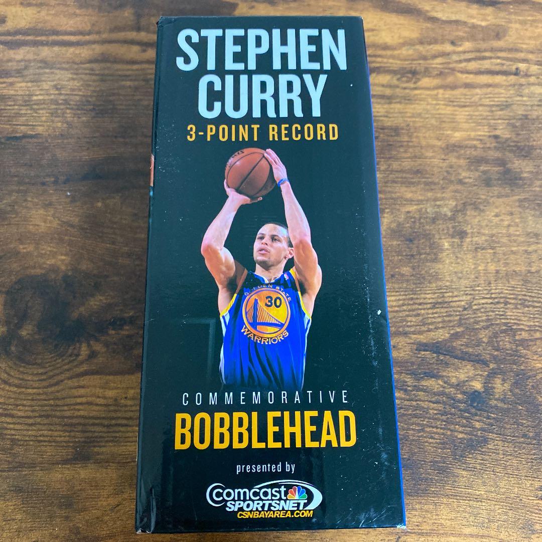 ステファン・カリーのボブルヘッド人形