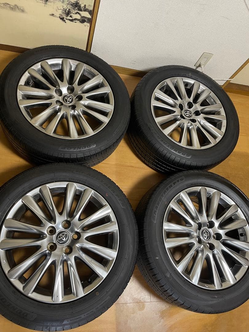 ハリアー60系純正ホイールタイヤ18インチ．