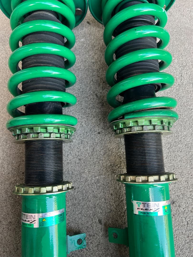 クラウンAWS210 TEIN FLEX Z 車高調整式サスペンション