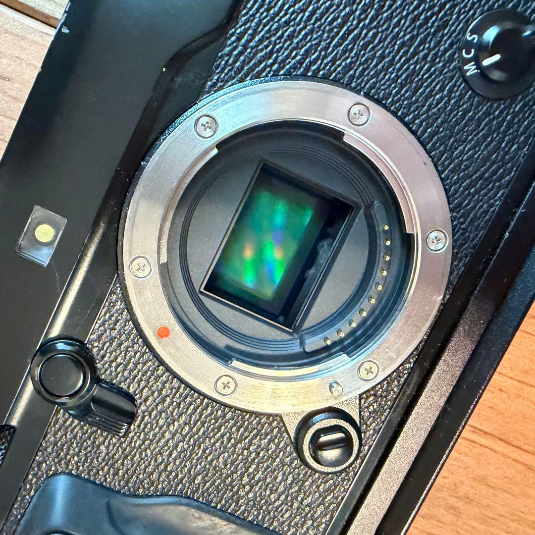 【しましま】FUJIFILM xpro2 本体　【オールドレンズ付き】