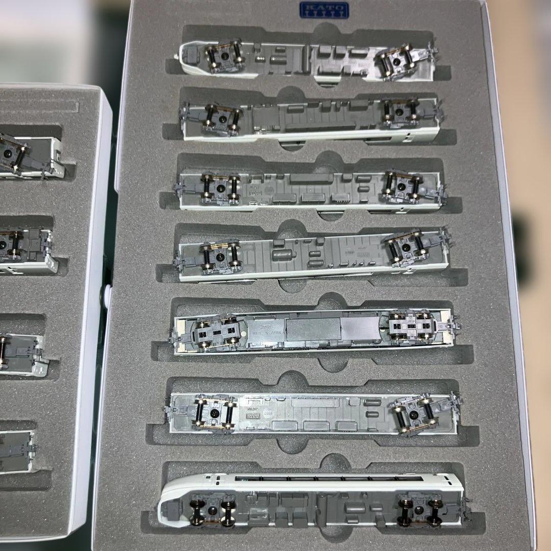 KATO 10−173.174 651系　基本、増結セット11両