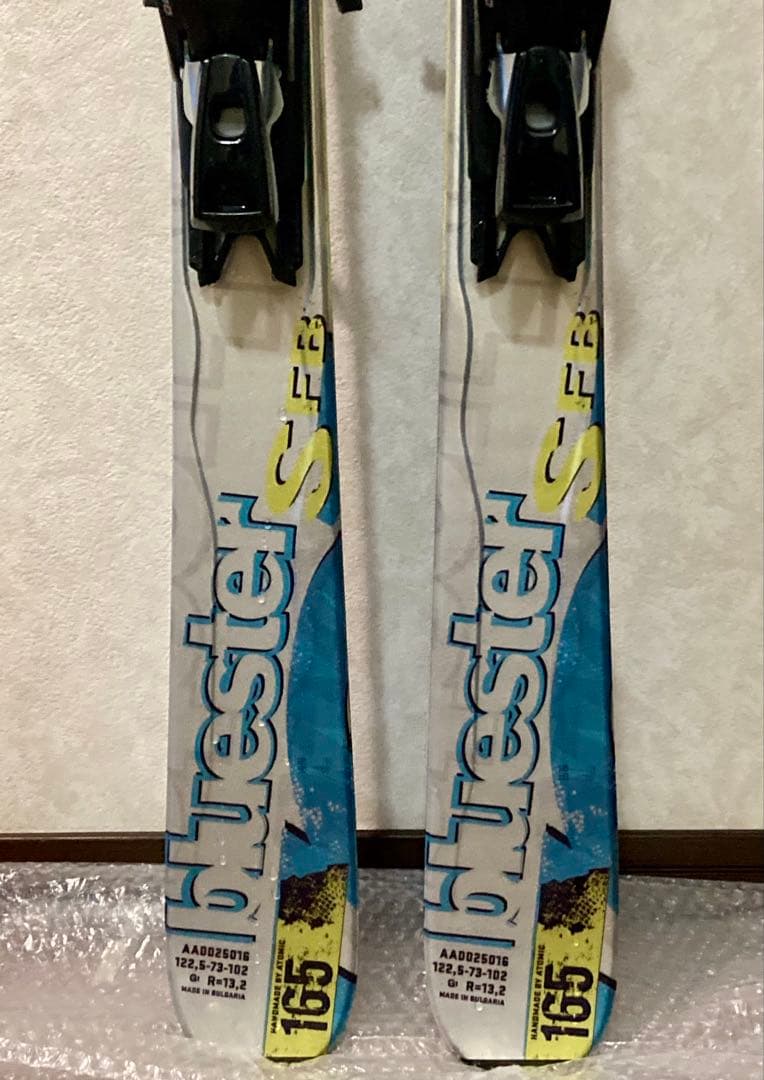 ATOMIC ブルースター 165cm＋ATOMIC XTO10 初中級用