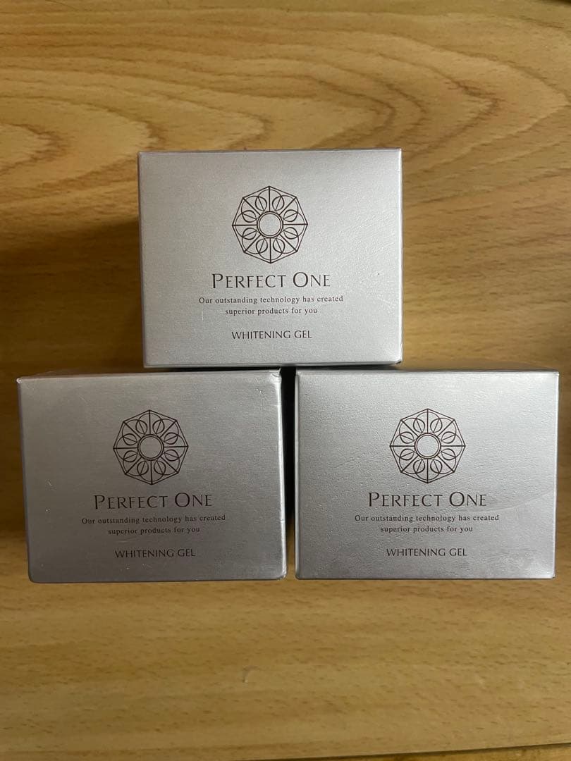 PERFECT ONE ホワイトニングジェル　3個セット