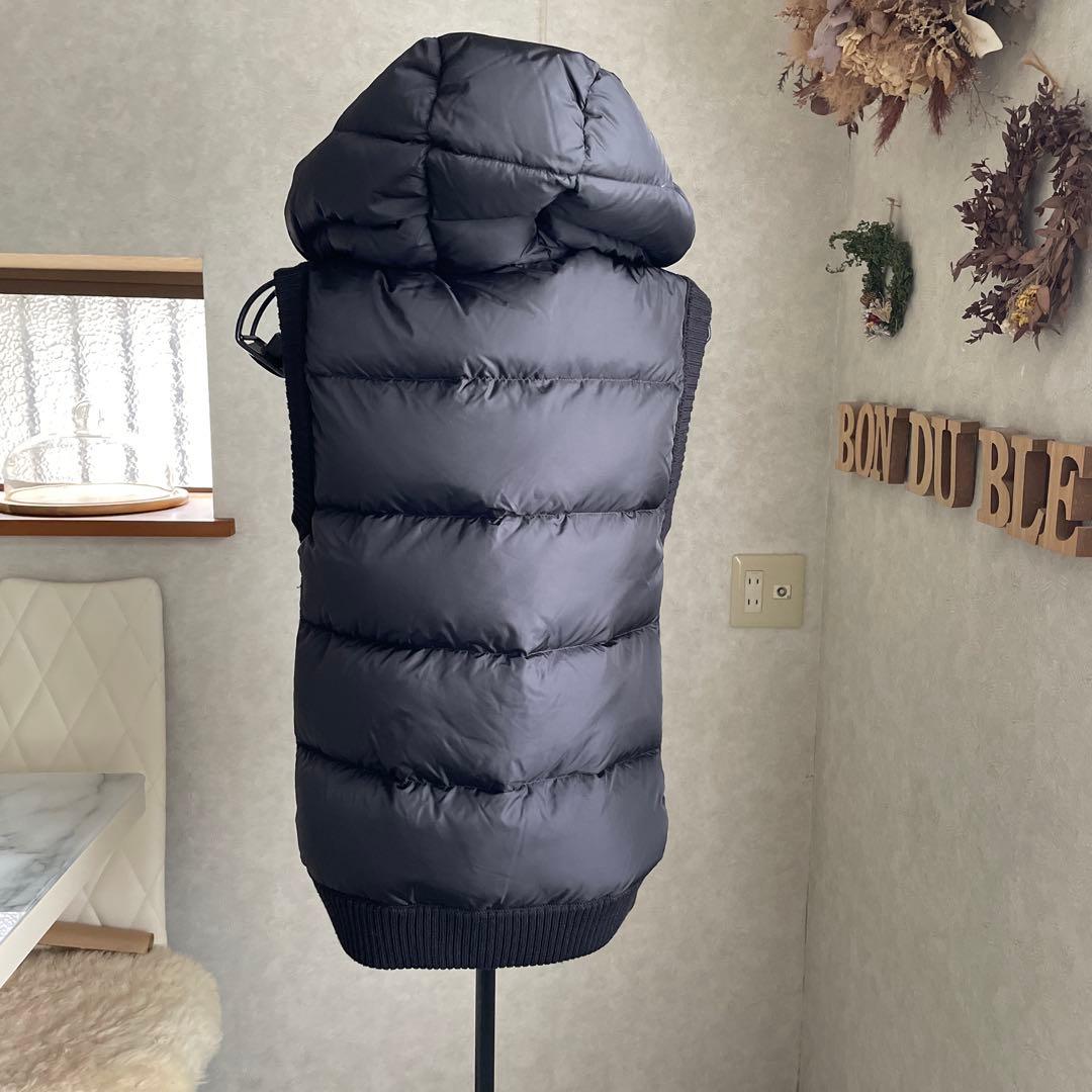 モンクレール ダウンベスト