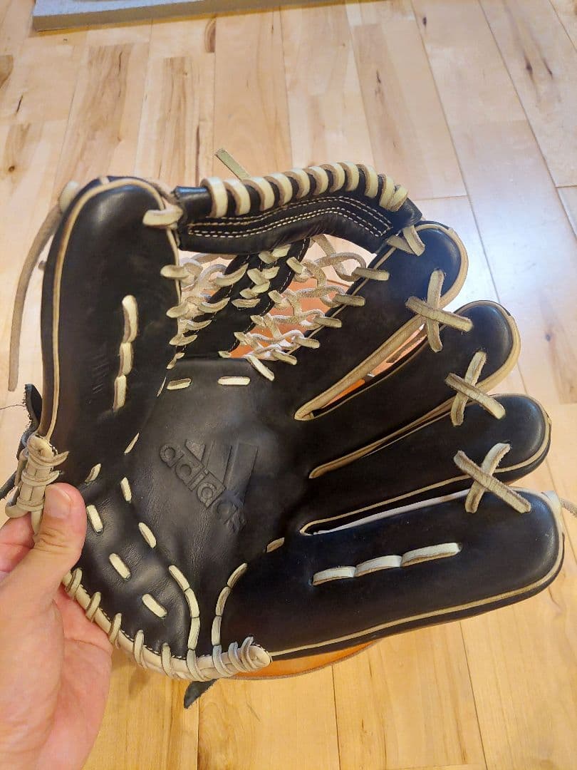 アディダス　グローブ　軟式