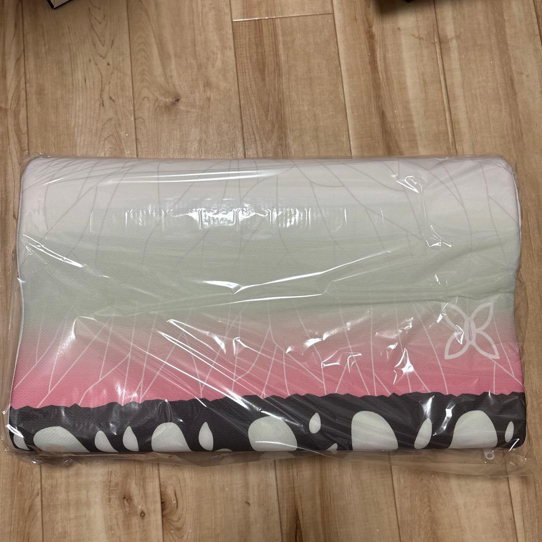 胡蝶しのぶ　レア　枕　箱付き