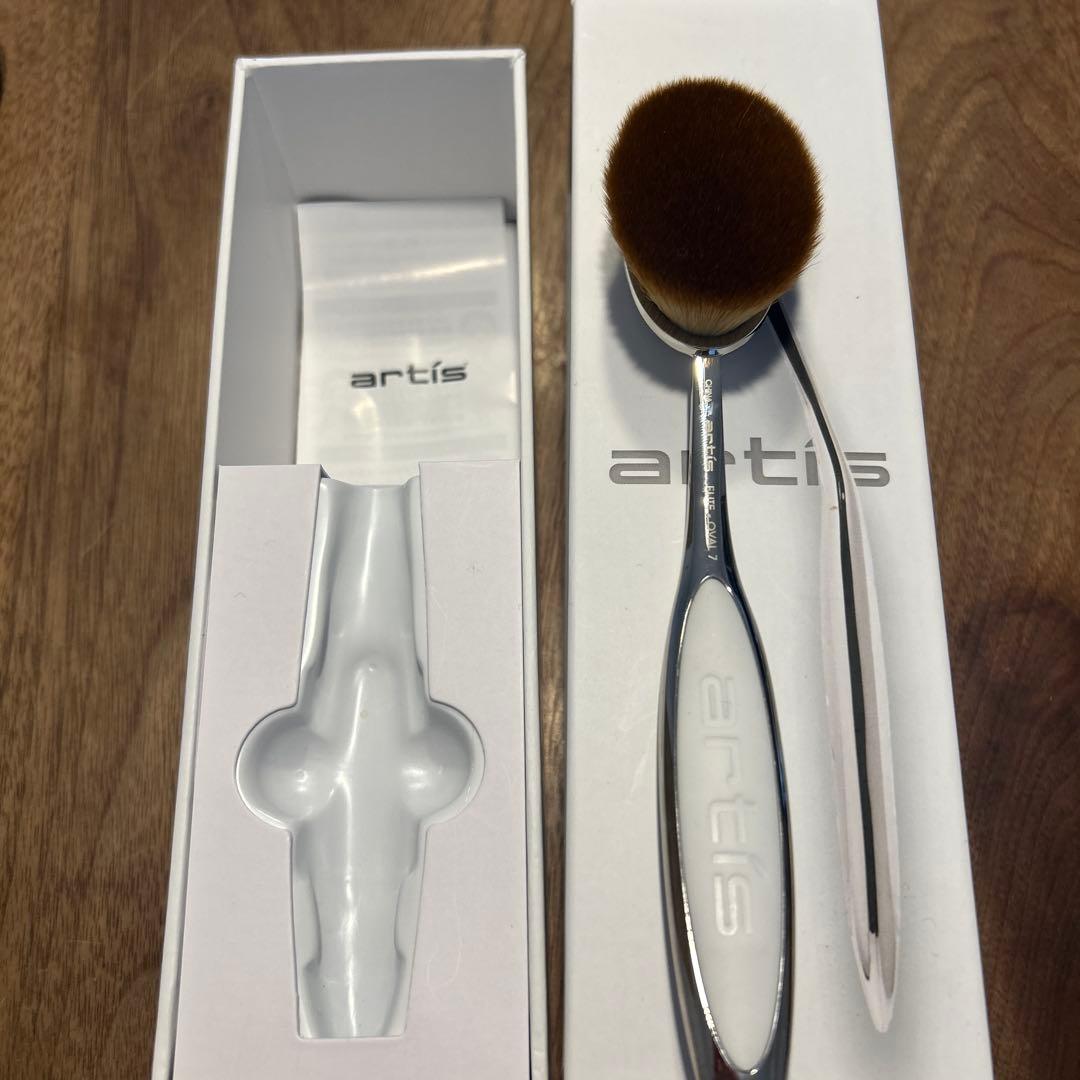 新品同様品 アーティス　メイクアップブラシ　オーバル7