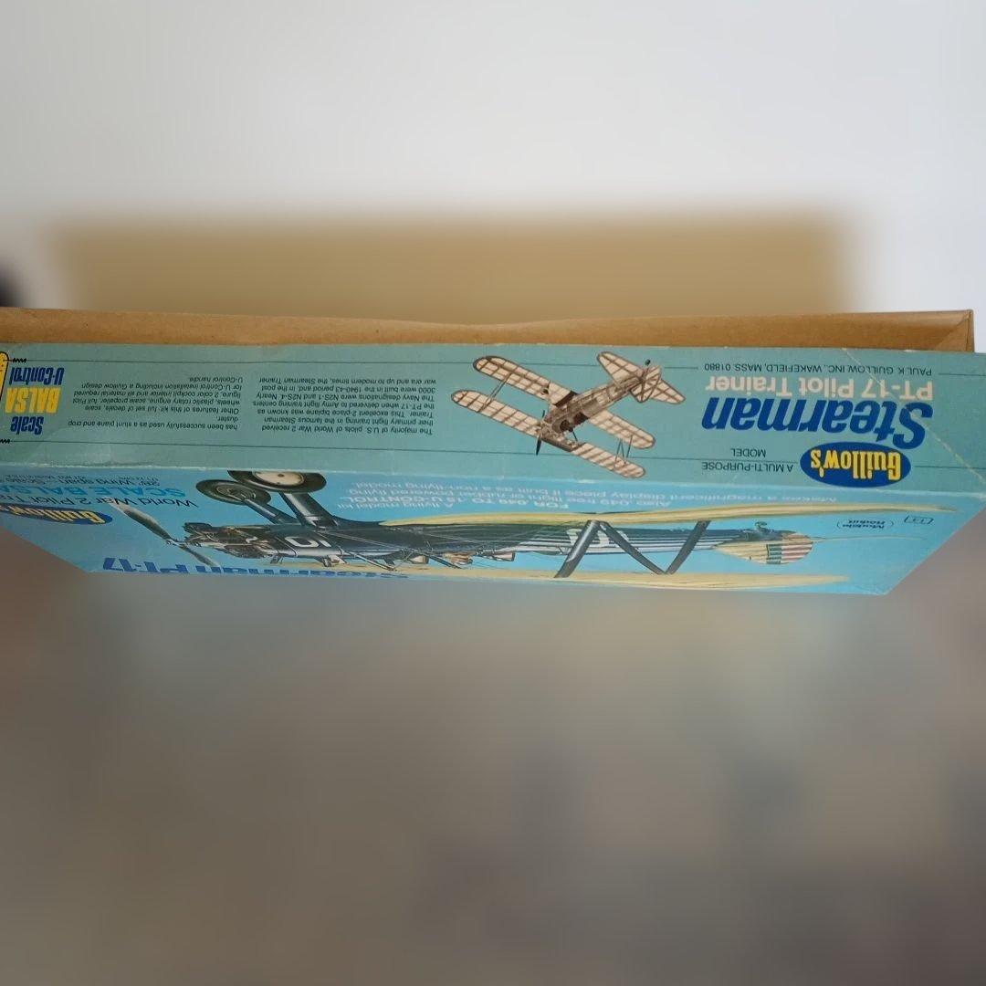 Guillow社　ステーマンPT-17 バルサ材ゴム飛行機　未使用品