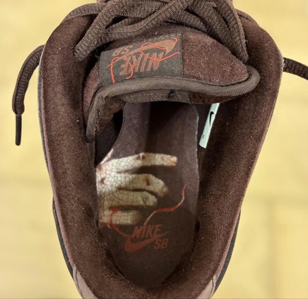 Nike sb バーガンディ