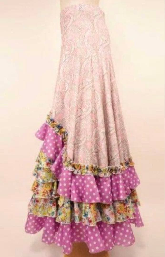 美品⭐︎フラメンコファルダ　スカートライトピンク系