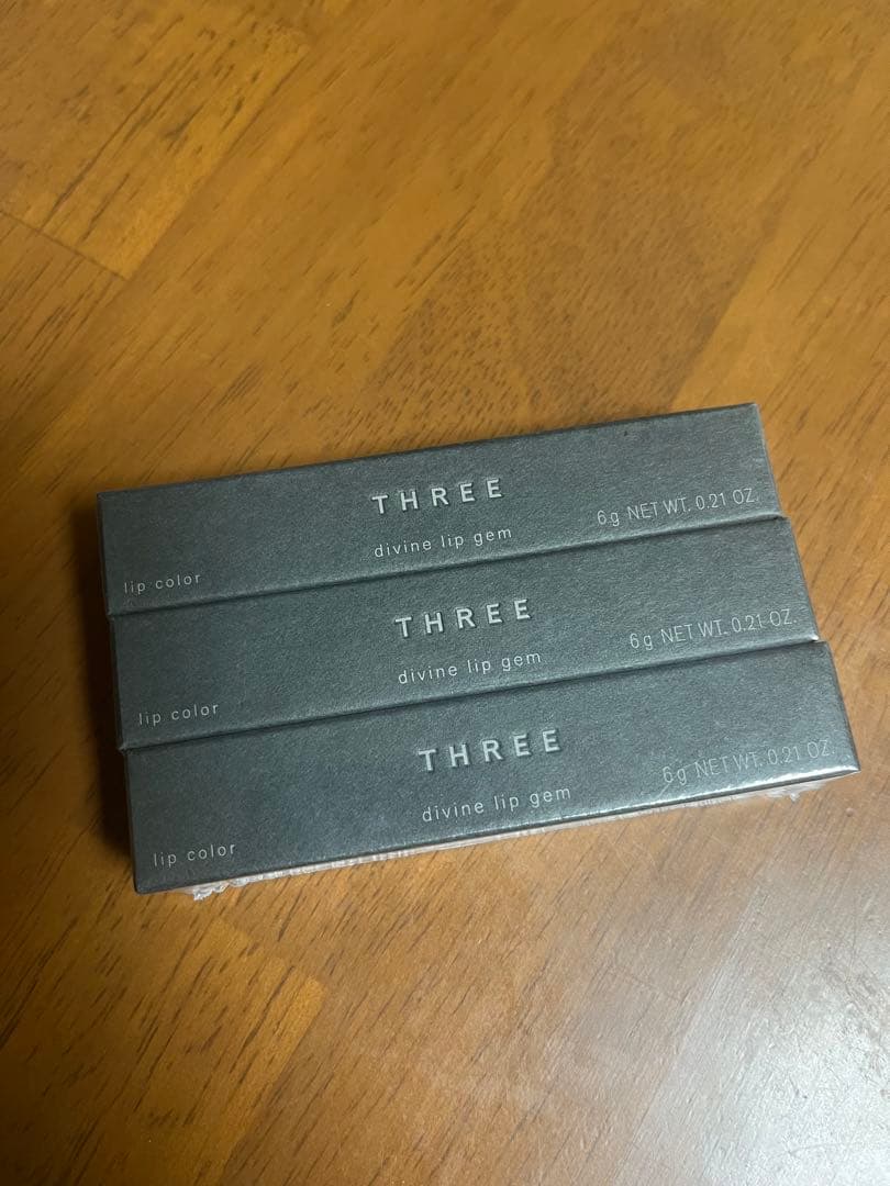 THREE ディヴァインリップジェムトリオ