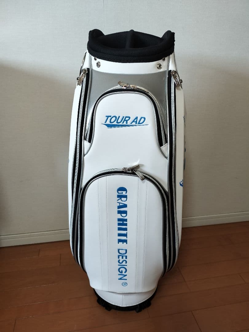 GRAPHITE DESIGN TOUR AD キャディバッグ