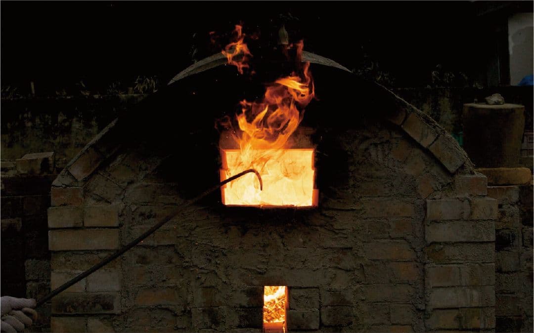 【幸兵衛窯】陶額 2026年 色絵金彩福午陶額