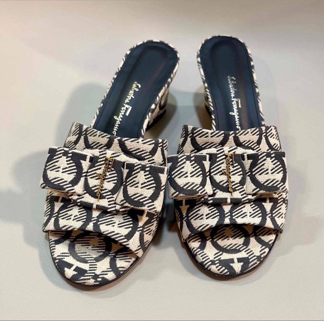 Ferragamo サンダル ガンチーニ viva 7D ミュール