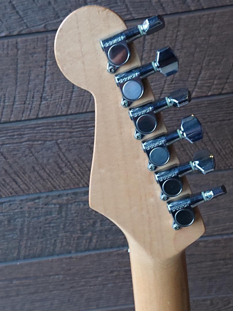 Fender Japan ストラトキャスター Sシリアル