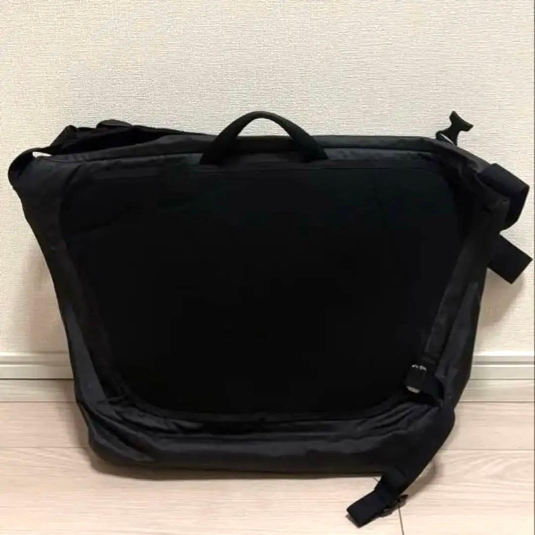 アークテリクス グランヴィル 16クーリエバッグ