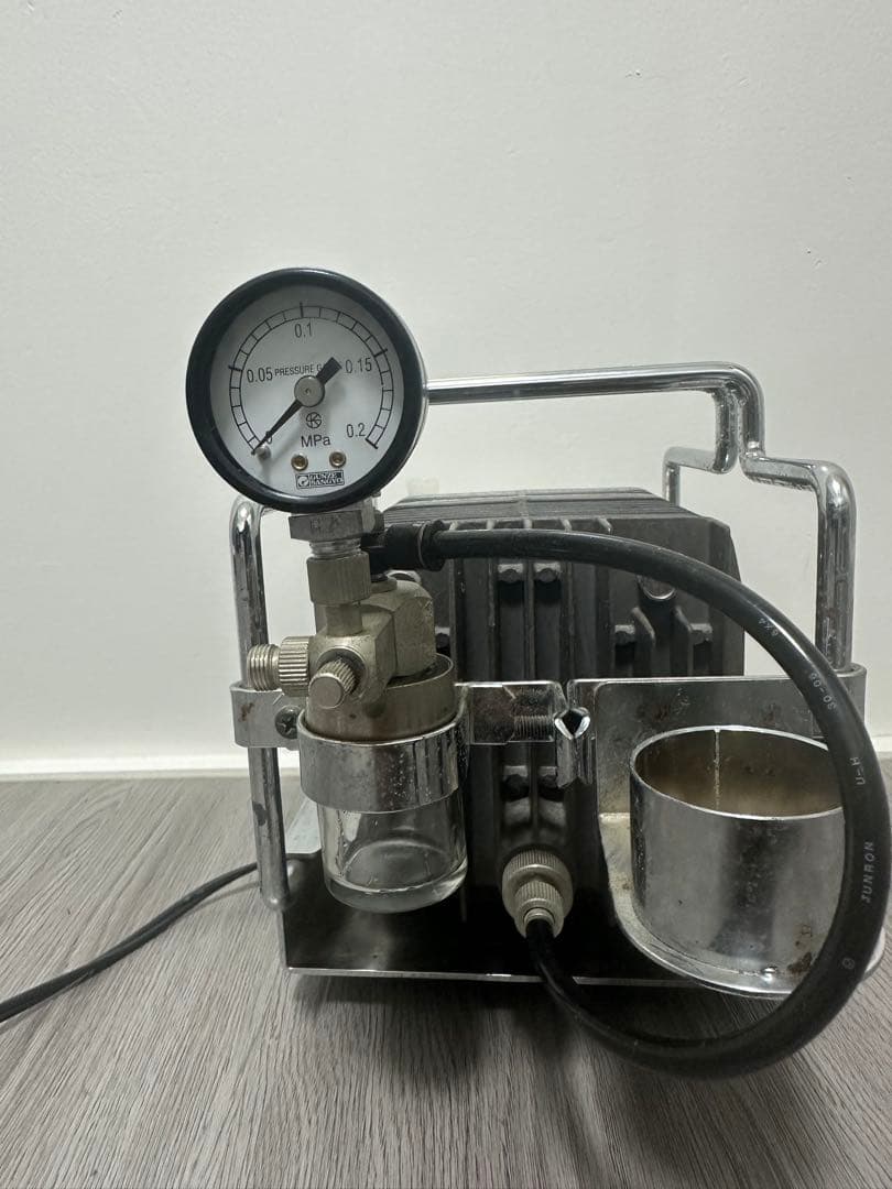 リニアコンプレッサー L10