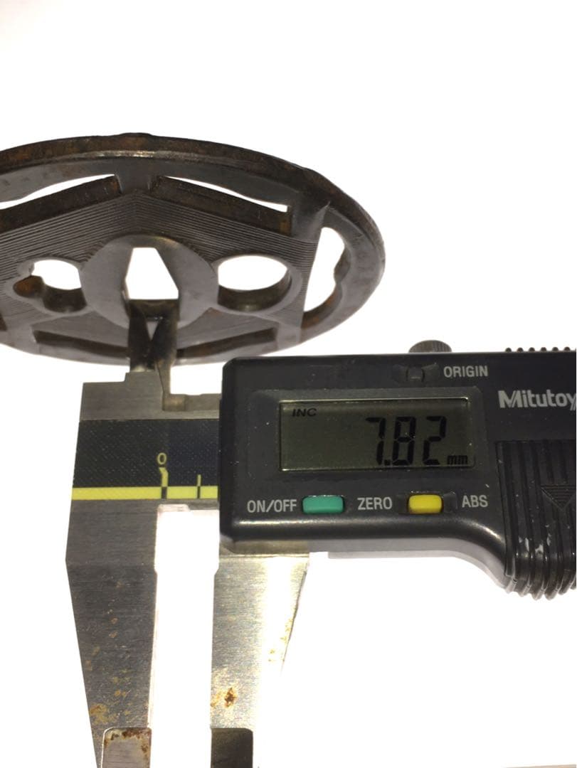 S12六角透かし鉄鍔・大小鍔一対 木箱付 武具・刀装具