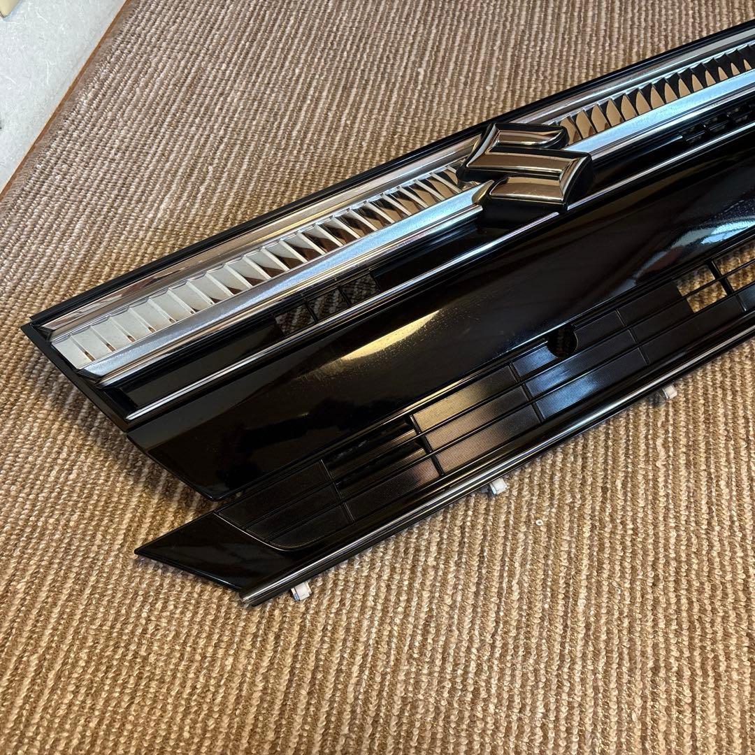 スズキワゴンR⭐︎71740-63R20ラジエータグリル