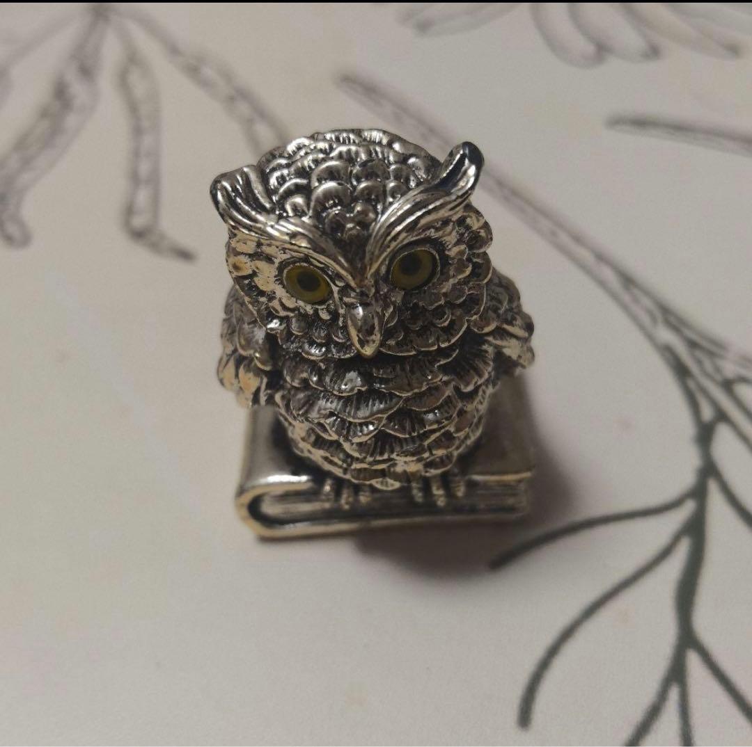 イタリア製・老舗名門　BERNASCONI 純銀（800シルバー）フクロウ置物