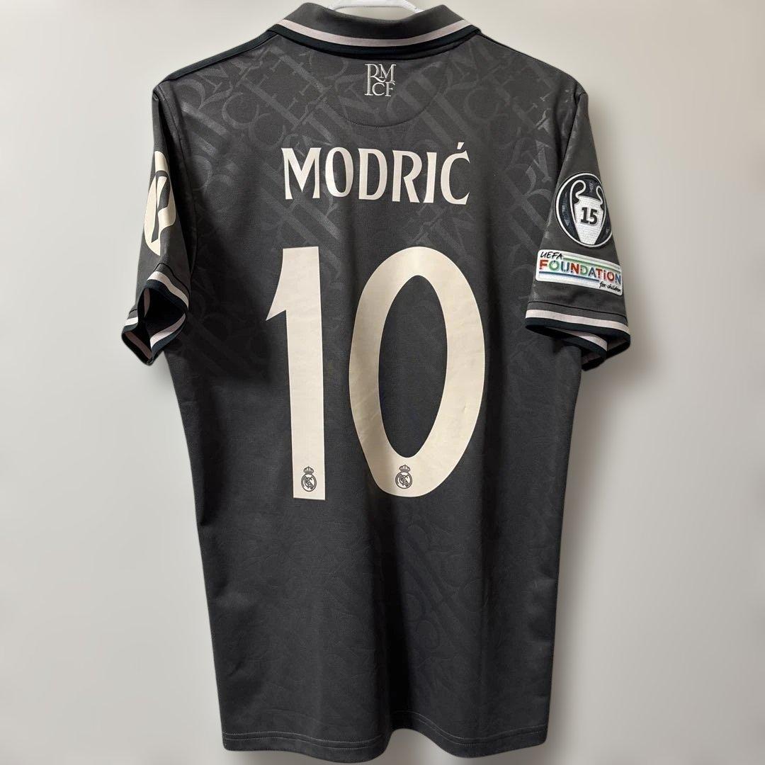 モドリッチ ユニフォーム レアル・マドリード