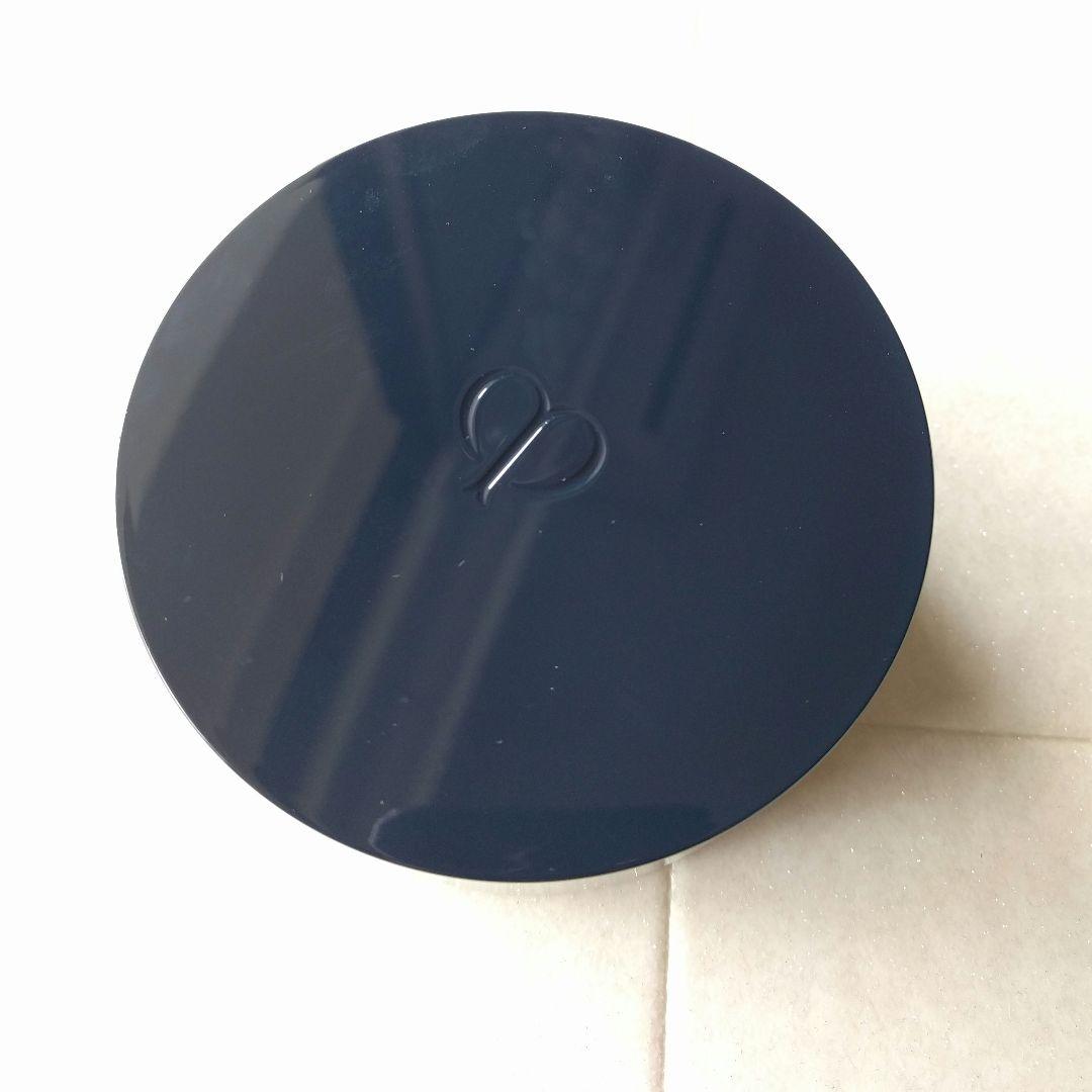 クレ・ド・ポー ボーテ　プードルトランスパラントｎ Ｍ