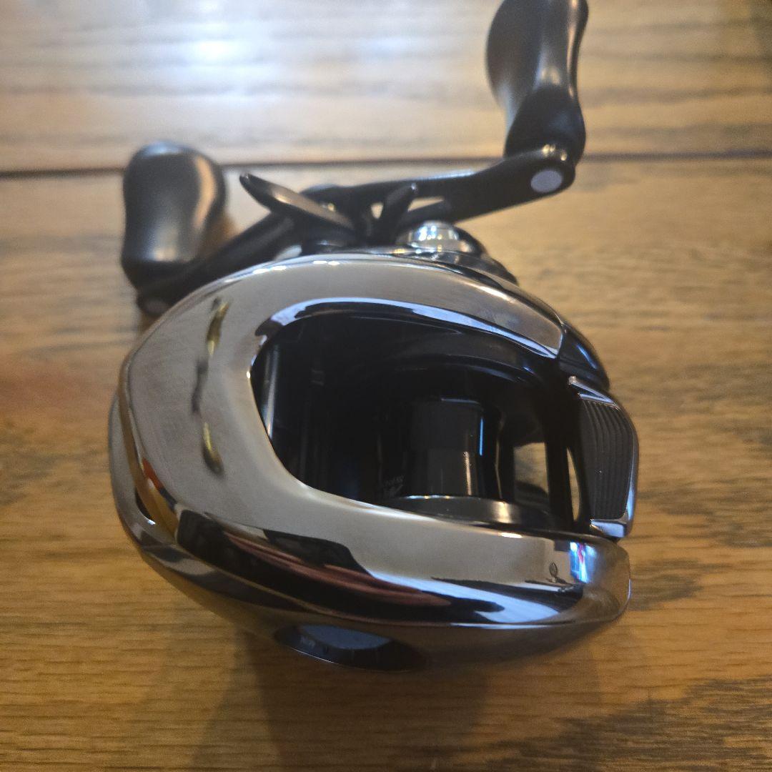 ANTARES DC XG ベイトリール シルバー