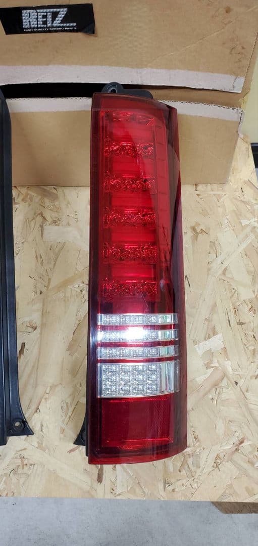 ゆう　エブリィDA64W REIZ +LED 流れるウインカー&点滅