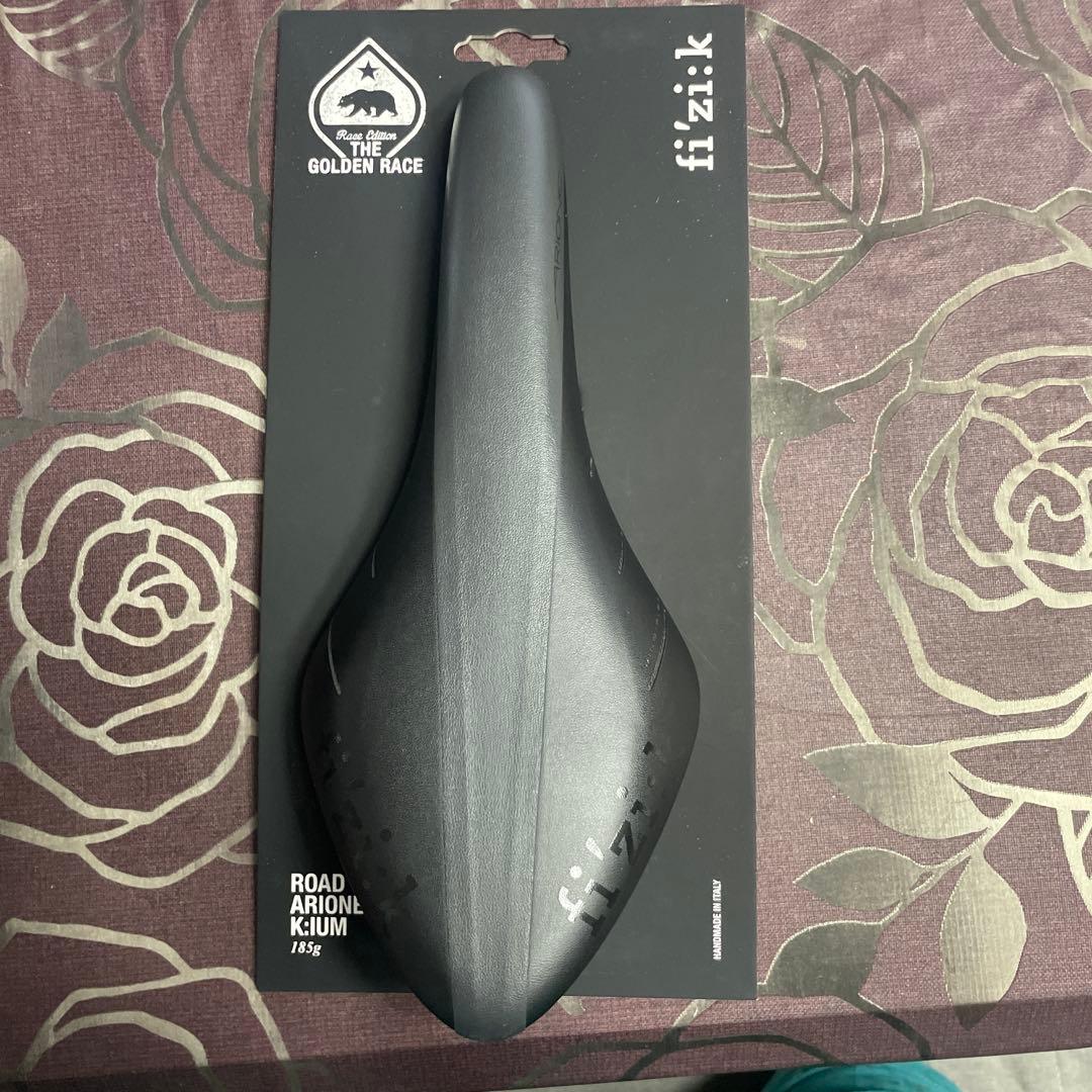 fi'zi:k Arione R3 Kium サドル 185g