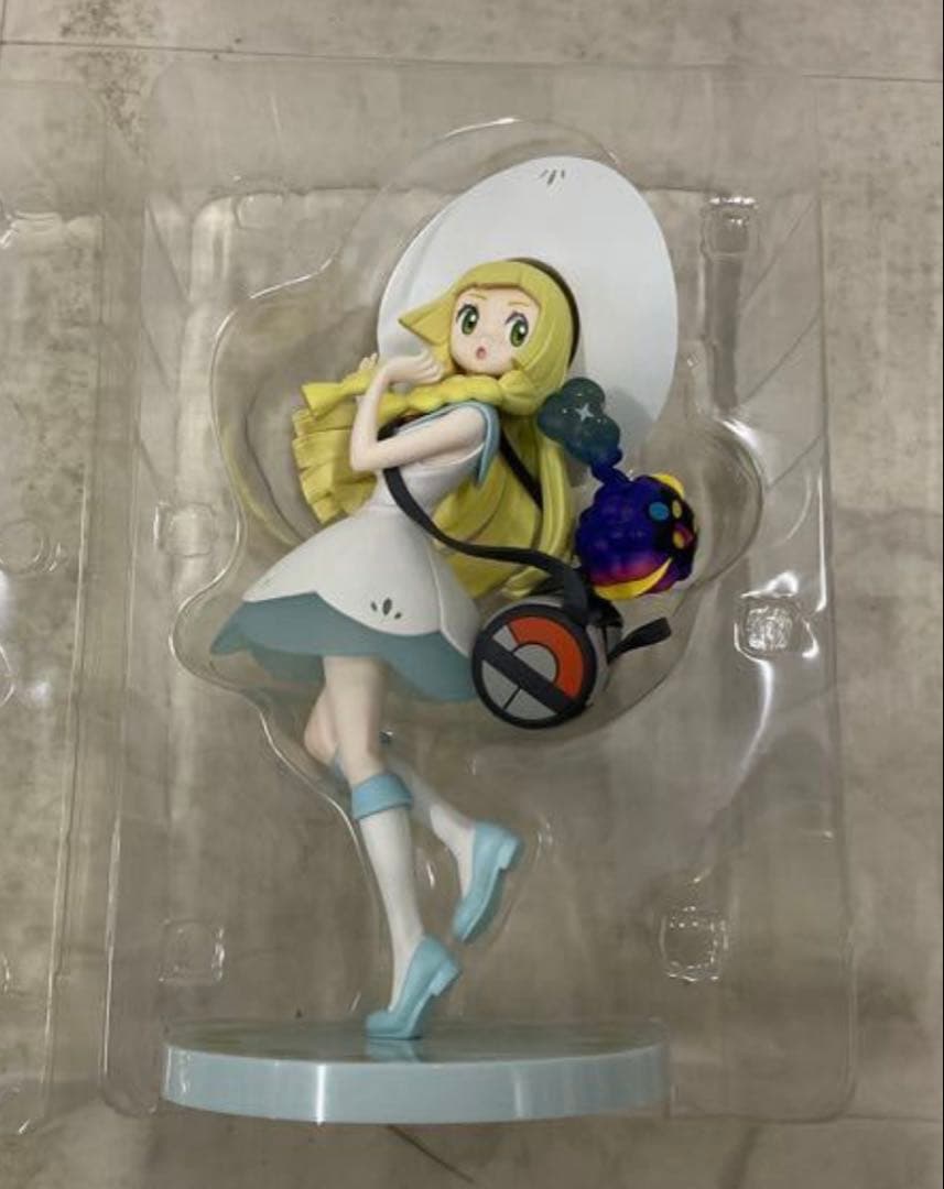 フィギュア リーリエ＆コスモッグ