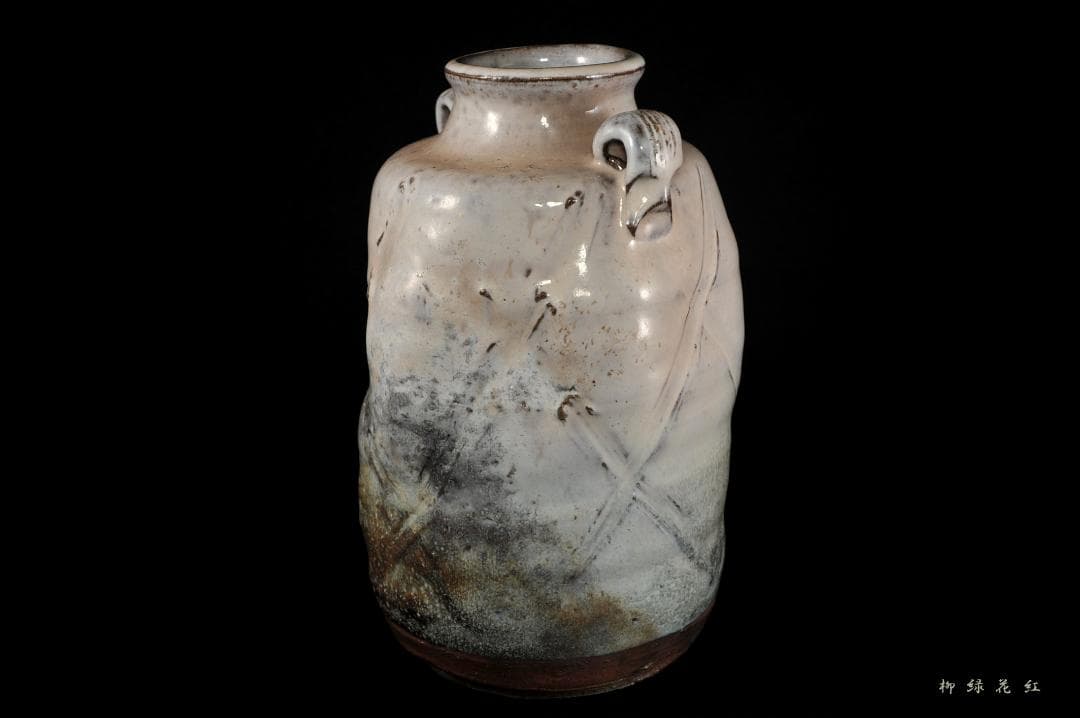 岡田裕 萩灰被 花入 共箱 萩焼 山口県指定無形文化財萩焼保持者 茶道具