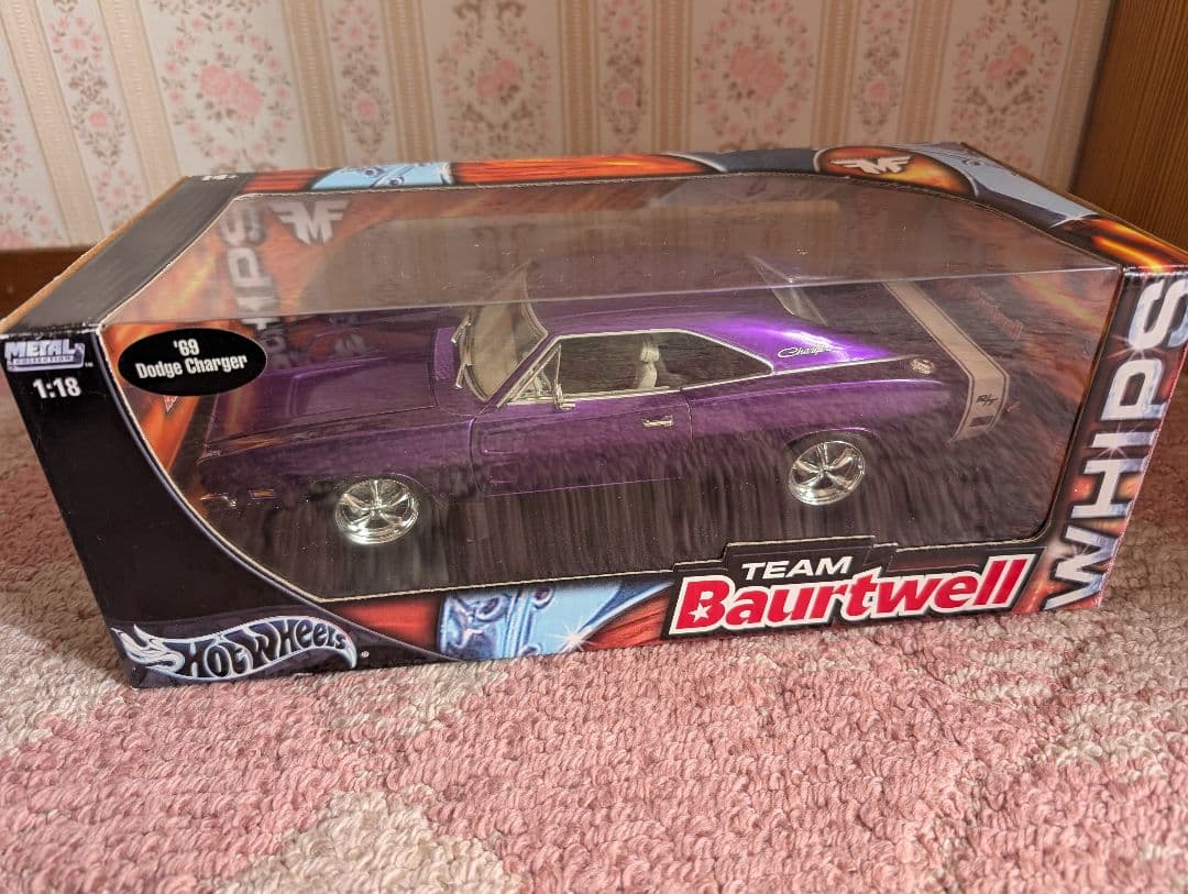 ミニカー Hot Wheels '68 Dodge Charger 1:18