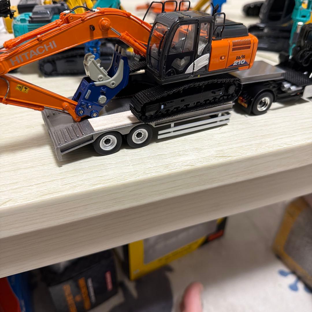 重機8軸トレーラーお値引きできます。バラ売り可