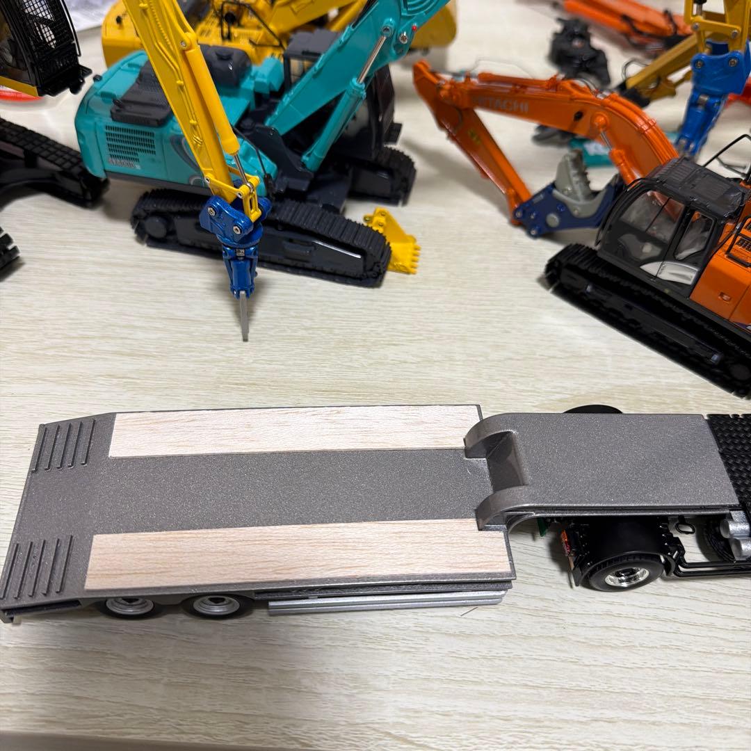 重機8軸トレーラーお値引きできます。バラ売り可