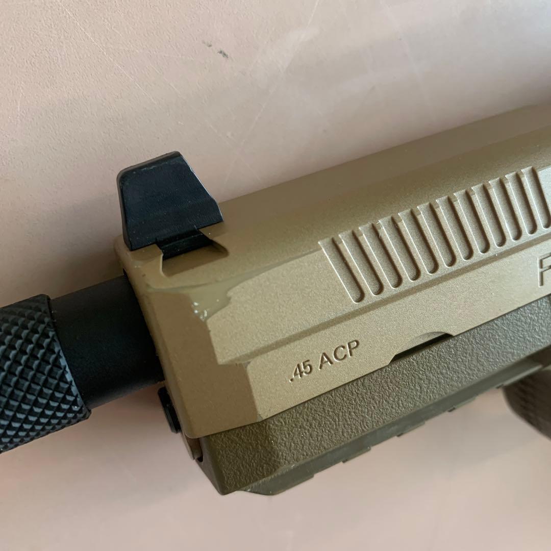 東京マルイ　FNX-45 Tactical 予備マガジン2つ付