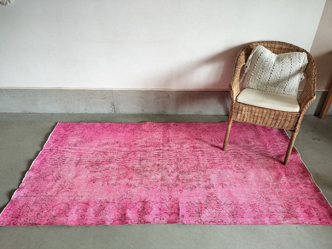 【よし乃】レア/キャンディピンクのヴィンテージトルコラグ　No.663