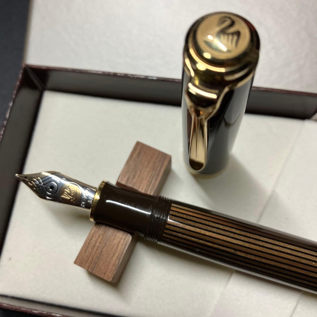 ペリカンM800 ブラウンブラック　中字　 試筆程度の美品