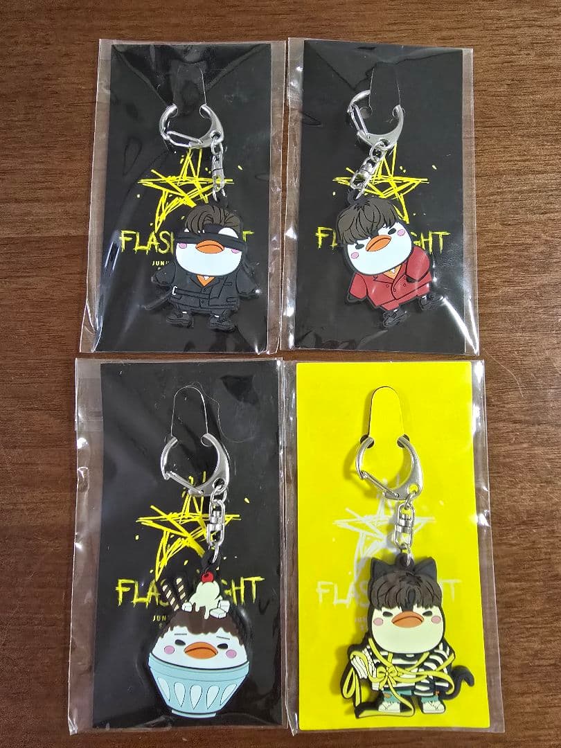 2PM ジュノ FLASH LIGHT ラバーキーホルダー セット