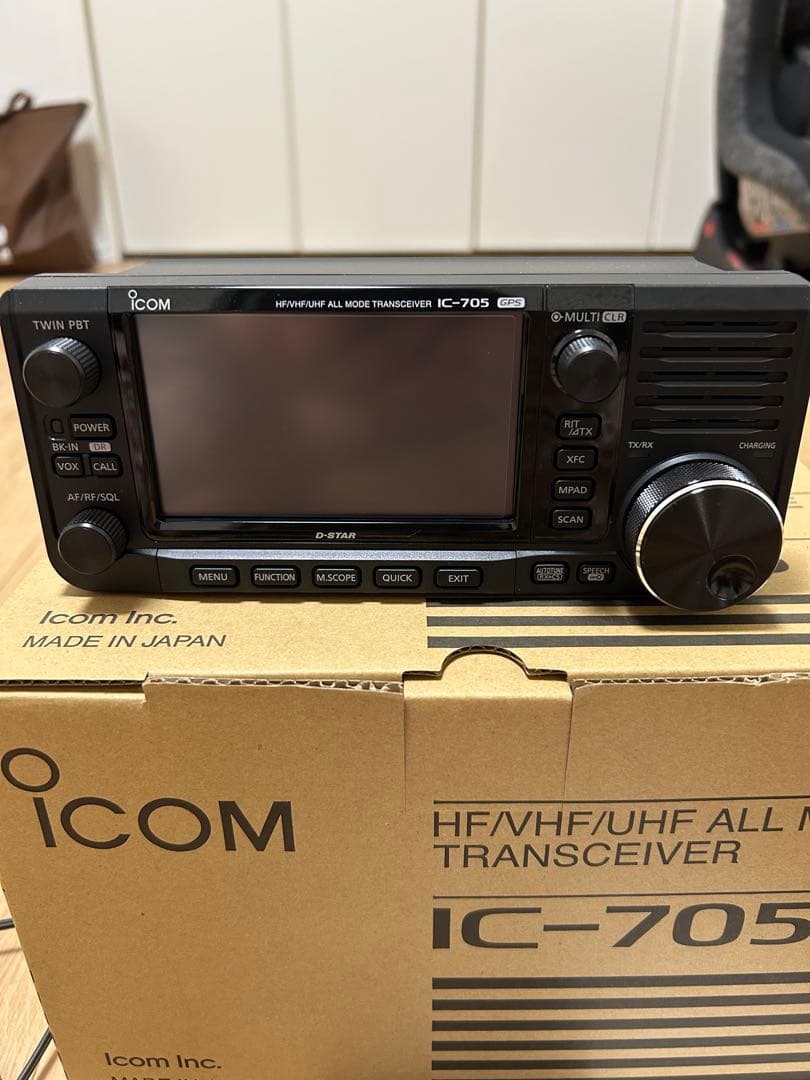 ICOM IC-705 トランシーバー