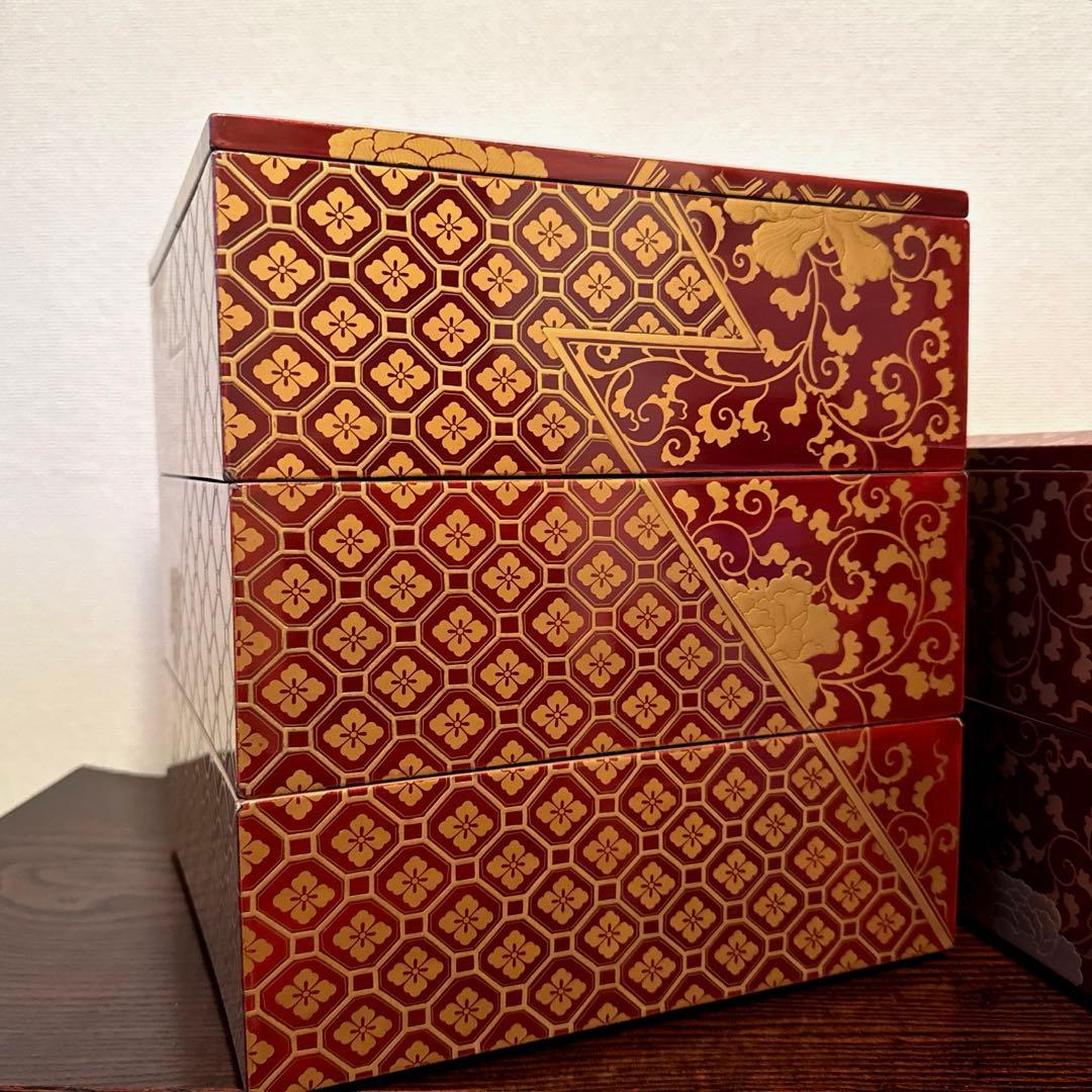 ◆塗り重箱　ニ段/三段　蒔絵あしらい◆