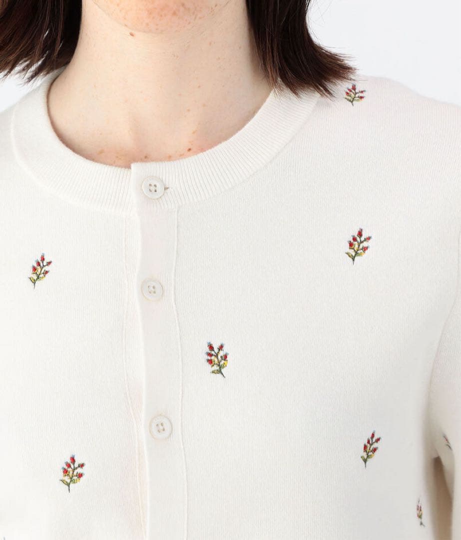 CABaN コットンカシミヤ エンブロイダリークルーネックカーディガン