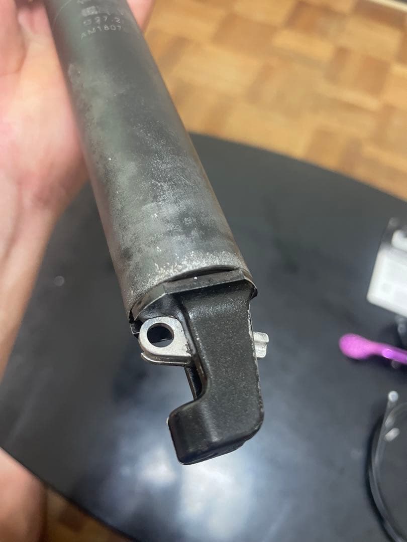 Kind Shock E30i 27.2mm ドロッパーシートポスト おまけ付き