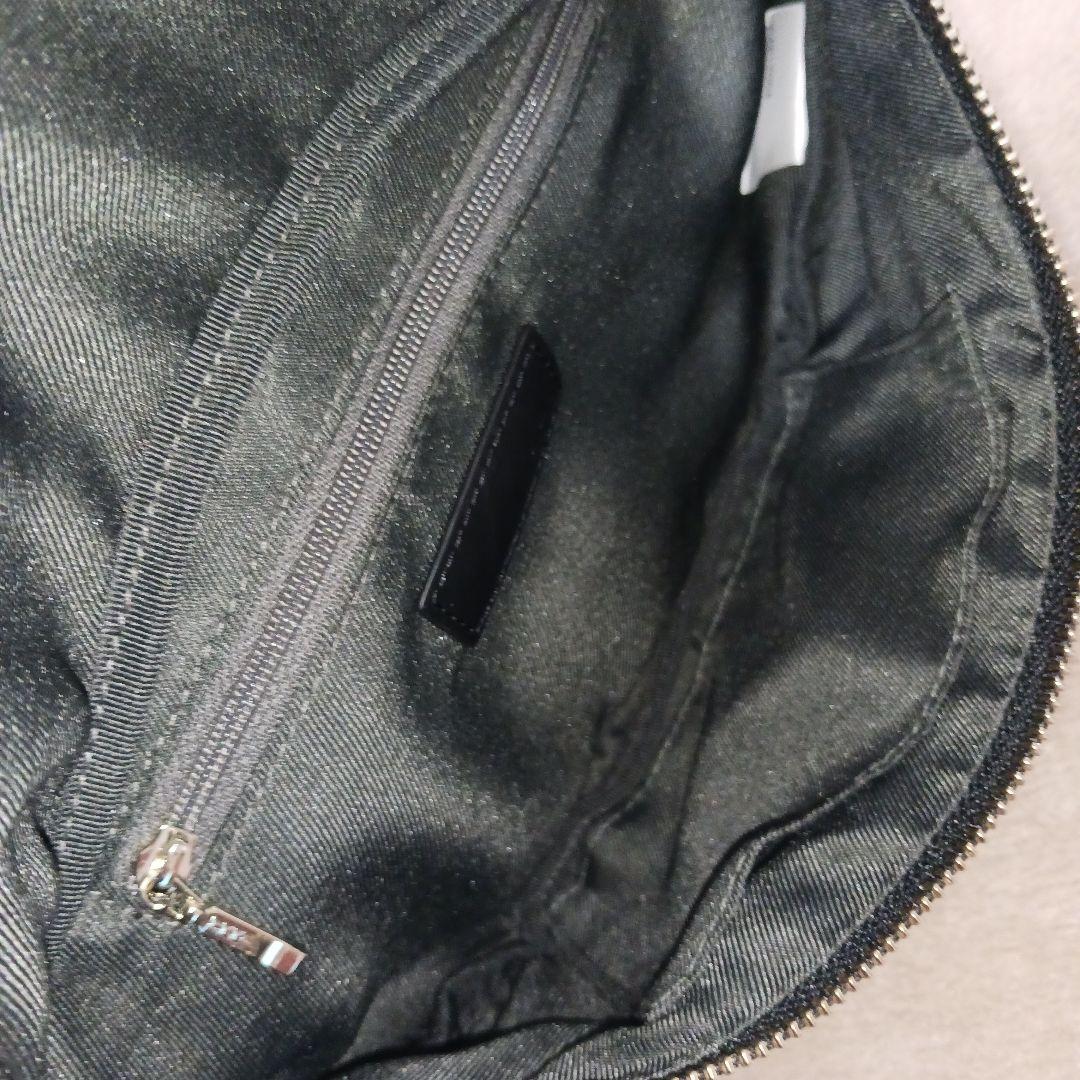 【極美品】BEARDSLEY ビアズリー 2.718牛革クロスボディバッグ 黒色