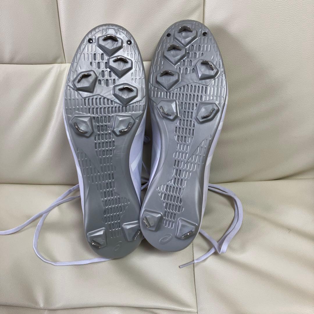 刈*郎様 アシックス　白スパイク28.0cm