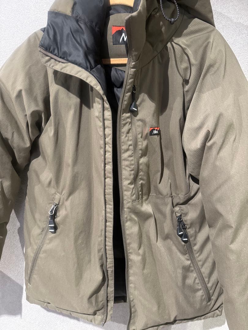 NANGA フード付きダウンジャケット