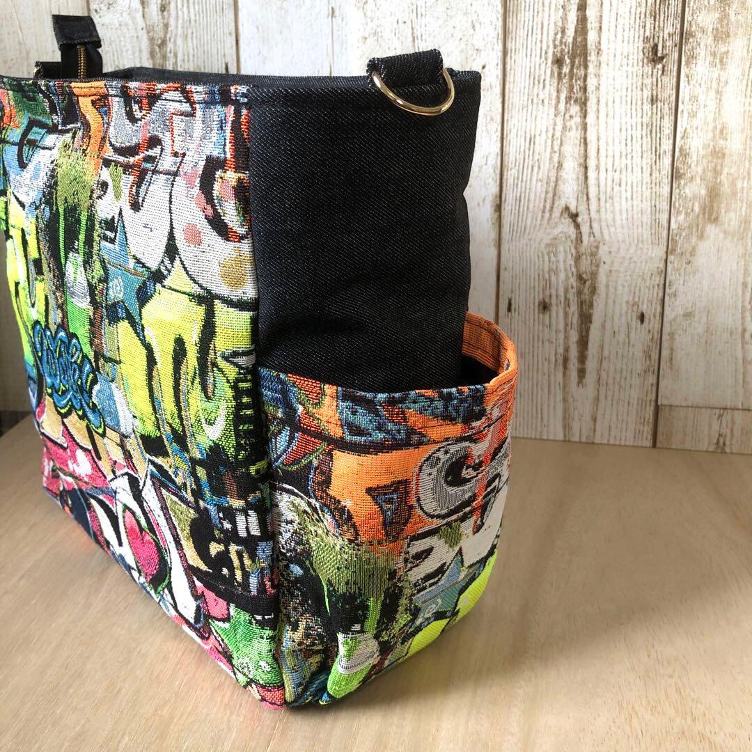 ショルダーバッグ　ハンドメイド　デニムリメイク　ブラック　ゴールド【新品デニム】