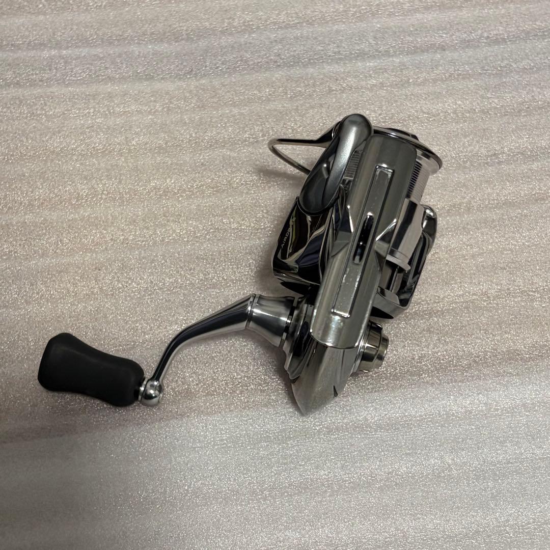 リール 22EXIST LT2000S-H