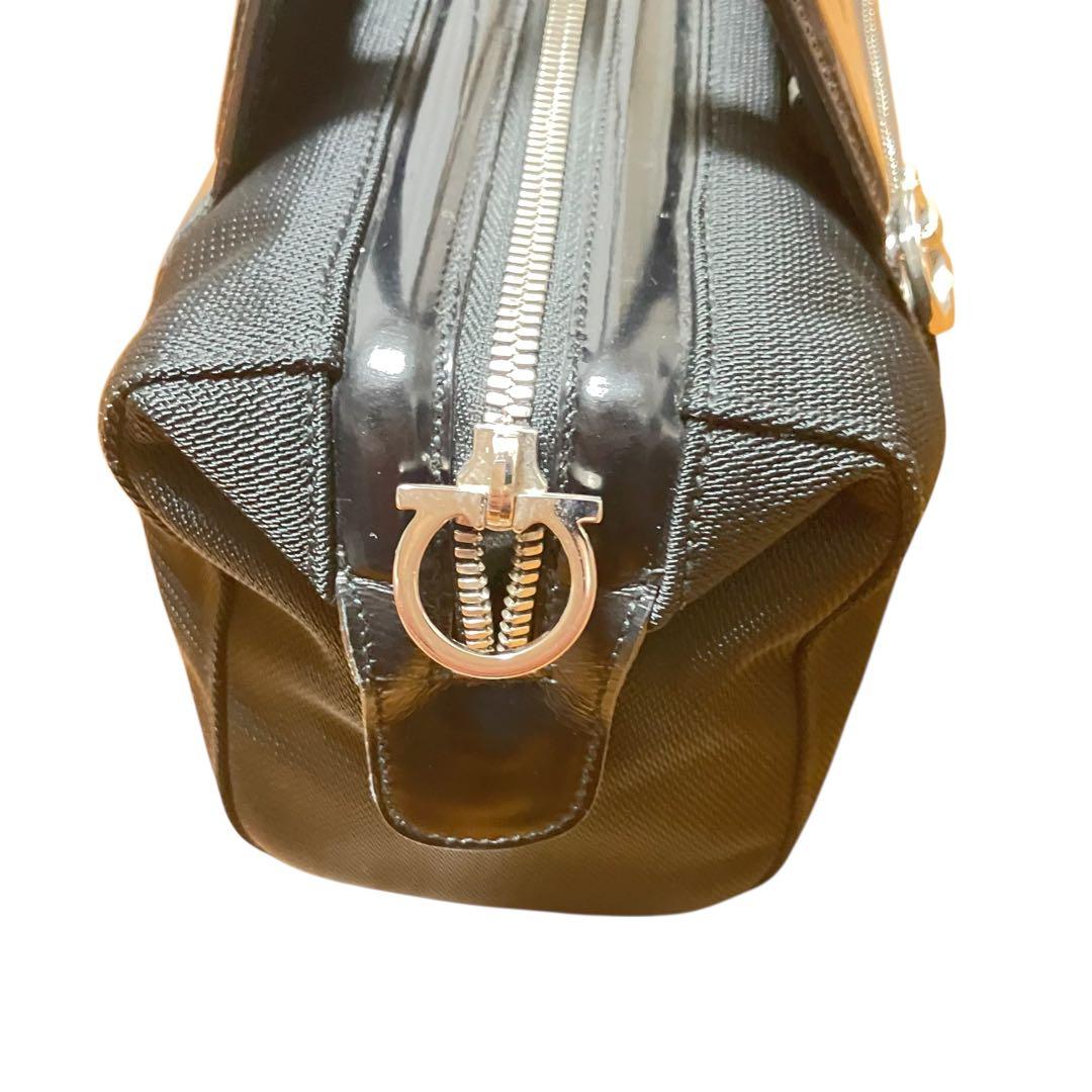 Salvatore Ferragamo【サルバトーレフェラガモ】ハンドバッグ